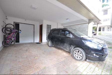 Casa de condomínio para alugar com 240m², 4 quartos e 3 vagasGaragem