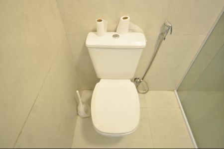 Casa de condomínio para alugar com 240m², 4 quartos e 3 vagasBanheiro da Suíte 3