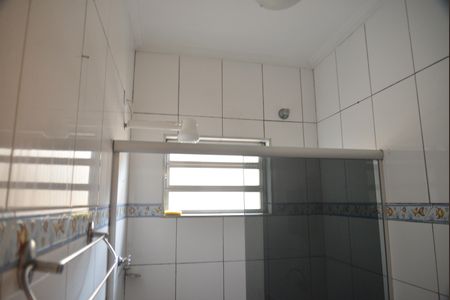 Casa à venda com 109m², 2 quartos e 2 vagasBanheiro Social
