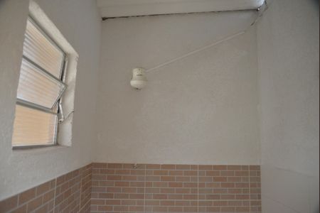 Casa à venda com 109m², 2 quartos e 2 vagasBanheiro de serviço