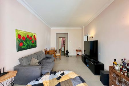 Apartamento à venda com 261m², 5 quartos e 1 vaga Apartamento à venda com 261m², 5 quartos e 1 vagaSala