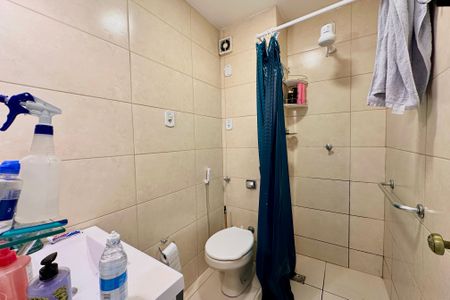 Apartamento à venda com 261m², 5 quartos e 1 vaga Apartamento à venda com 261m², 5 quartos e 1 vagaBanheiro