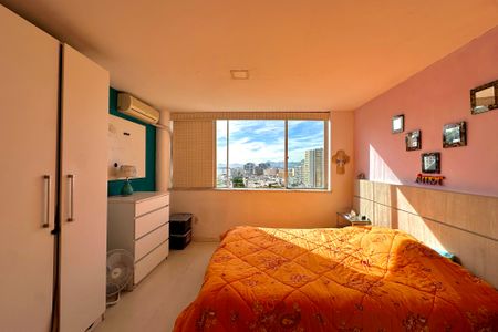 Apartamento à venda com 261m², 5 quartos e 1 vaga Apartamento à venda com 261m², 5 quartos e 1 vagaSuíte