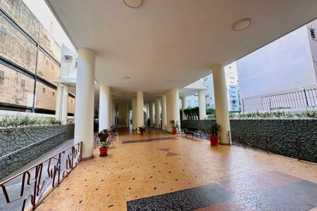 Apartamento à venda com 261m², 5 quartos e 1 vaga Apartamento à venda com 261m², 5 quartos e 1 vagaÁrea comum