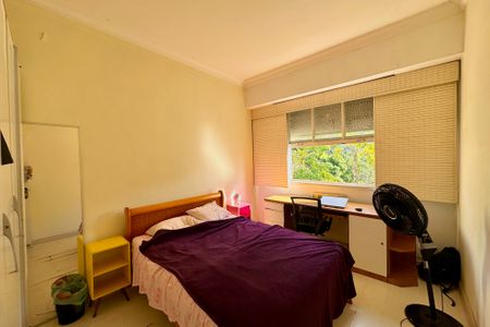 Apartamento à venda com 261m², 5 quartos e 1 vaga Apartamento à venda com 261m², 5 quartos e 1 vagaQuarto 2