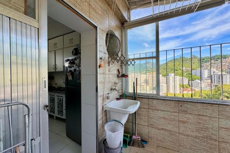 Apartamento à venda com 261m², 5 quartos e 1 vaga Apartamento à venda com 261m², 5 quartos e 1 vagaÁrea de Serviço