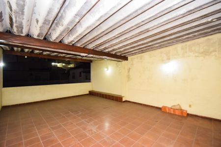 Casa de condomínio à venda com 185m², 4 quartos e 1 vagaTerraço