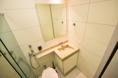 Casa de condomínio à venda com 185m², 4 quartos e 1 vagaBanheiro Suíte