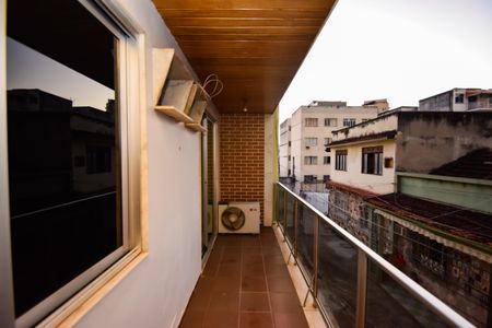 Casa de condomínio à venda com 185m², 4 quartos e 1 vagaVaranda Suíte