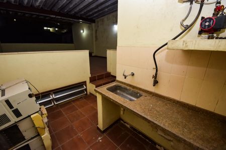 Casa de condomínio à venda com 185m², 4 quartos e 1 vagaTerraço