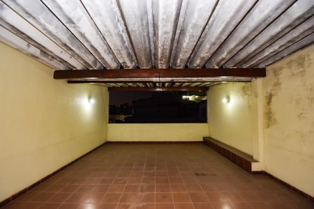 Casa de condomínio à venda com 185m², 4 quartos e 1 vagaTerraço