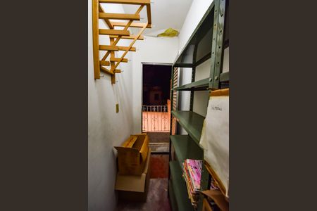 Casa de condomínio à venda com 185m², 4 quartos e 1 vagaDepósito 2