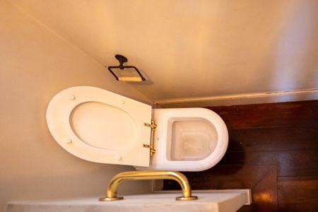 Casa para alugar com 323m², 2 quartos e 2 vagas Casa para alugar com 323m², 2 quartos e 2 vagasLavabo Sala