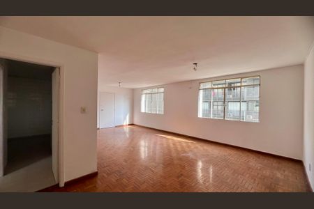 Apartamento para alugar com 147m², 3 quartos e 1 vaga Apartamento para alugar com 147m², 3 quartos e 1 vagaSala