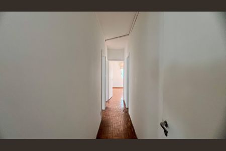 Apartamento para alugar com 147m², 3 quartos e 1 vaga Apartamento para alugar com 147m², 3 quartos e 1 vagaCorredor