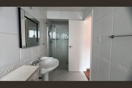 Apartamento para alugar com 147m², 3 quartos e 1 vaga Apartamento para alugar com 147m², 3 quartos e 1 vagaBanheiro da Suíte