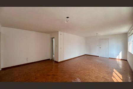 Apartamento para alugar com 147m², 3 quartos e 1 vaga Apartamento para alugar com 147m², 3 quartos e 1 vagaSala