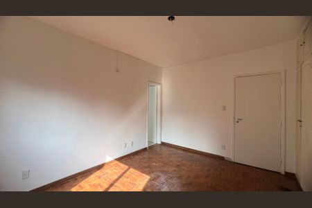 Apartamento para alugar com 147m², 3 quartos e 1 vaga Apartamento para alugar com 147m², 3 quartos e 1 vagaSuite