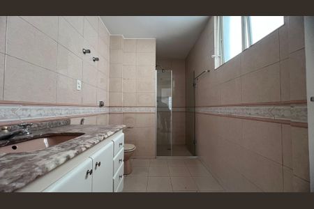 Apartamento para alugar com 147m², 3 quartos e 1 vaga Apartamento para alugar com 147m², 3 quartos e 1 vagaBanheiro