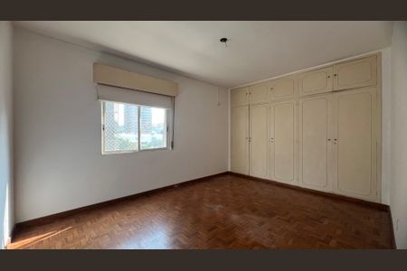 Apartamento para alugar com 147m², 3 quartos e 1 vaga Apartamento para alugar com 147m², 3 quartos e 1 vagaQuarto 2