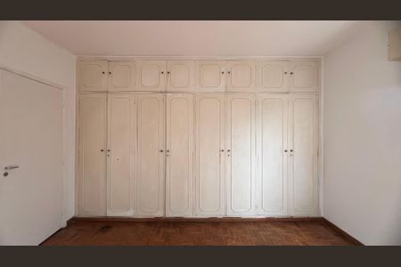 Apartamento para alugar com 147m², 3 quartos e 1 vaga Apartamento para alugar com 147m², 3 quartos e 1 vagaSuite