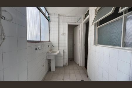 Apartamento para alugar com 147m², 3 quartos e 1 vaga Apartamento para alugar com 147m², 3 quartos e 1 vagaÁrea de Serviço