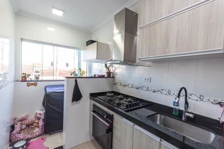 Casa à venda com 90m², 2 quartos e 2 vagasCozinha e Área de Serviço