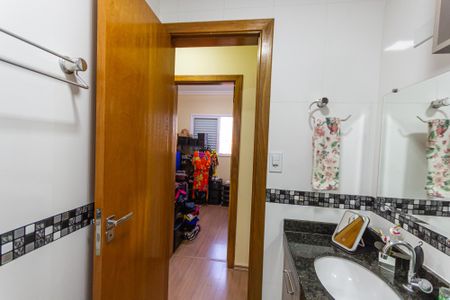 Casa à venda com 90m², 2 quartos e 2 vagasBanheiro
