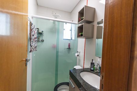 Casa à venda com 90m², 2 quartos e 2 vagasBanheiro da Suíte