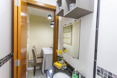 Casa à venda com 90m², 2 quartos e 2 vagasLavabo