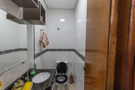 Casa à venda com 90m², 2 quartos e 2 vagasLavabo