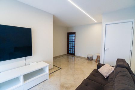 Apartamento à venda com 180m², 3 quartos e 3 vagasSala