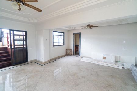 Apartamento à venda com 180m², 3 quartos e 3 vagasCobertura - Sala 2