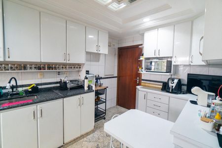 Apartamento à venda com 180m², 3 quartos e 3 vagasCozinha e Área de Serviço