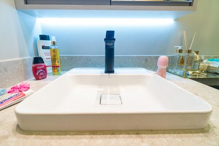 Apartamento à venda com 180m², 3 quartos e 3 vagasBanheiro Social Detalhe