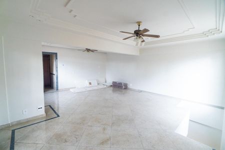 Apartamento à venda com 180m², 3 quartos e 3 vagasCobertura - Sala 2