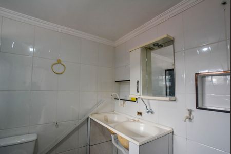 Casa para alugar com 60m², 1 quarto e sem vaga Casa para alugar com 60m², 1 quarto e sem vagaBanheiro da Suíte