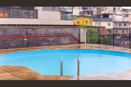 Apartamento à venda com 140m², 2 quartos e 2 vagasÁrea comum - Piscina