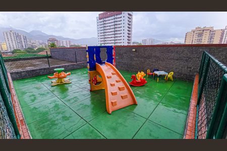 Apartamento à venda com 140m², 2 quartos e 2 vagasÁrea comum - Playground