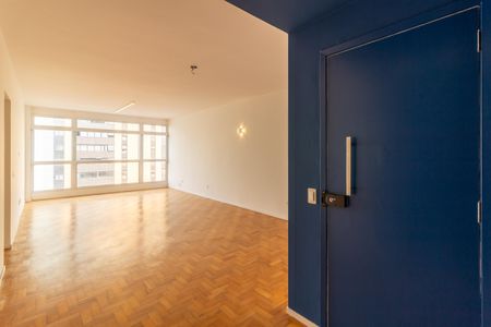Apartamento à venda com 140m², 2 quartos e 1 vaga Apartamento à venda com 140m², 2 quartos e 1 vagaSala