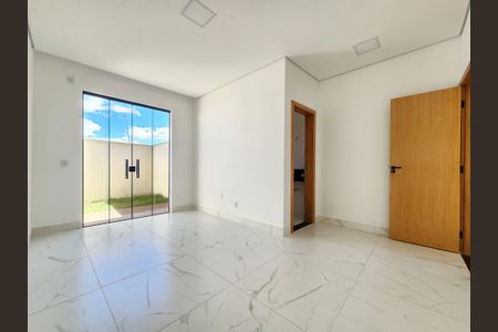 Casa à venda com 90m², 3 quartos e 2 vagas Casa à venda com 90m², 3 quartos e 2 vagasQuarto Suíte