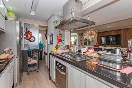 Apartamento à venda com 197m², 3 quartos e 3 vagasCozinha