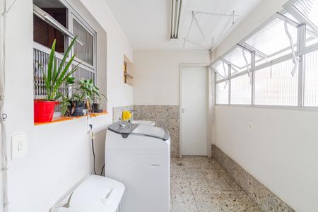 Apartamento à venda com 190m², 3 quartos e 1 vagaÁrea de Serviço