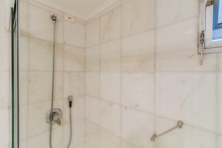Apartamento à venda com 190m², 3 quartos e 1 vagaBanheiro da Suíte