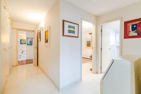 Apartamento à venda com 190m², 3 quartos e 1 vagaCorredor