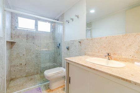 Apartamento à venda com 190m², 3 quartos e 1 vagaBanheiro Social