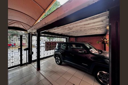 Casa à venda com 132m², 3 quartos e 2 vagas Casa à venda com 132m², 3 quartos e 2 vagasGaragem