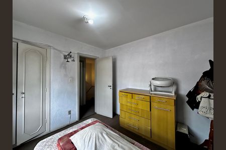 Casa à venda com 132m², 3 quartos e 2 vagas Casa à venda com 132m², 3 quartos e 2 vagasQuarto 1