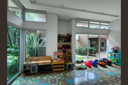 Apartamento à venda com 307m², 3 quartos e 4 vagasBrinquedoteca