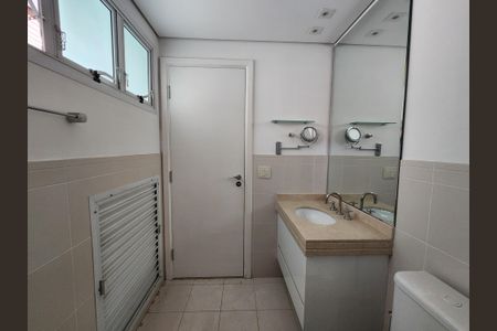 Apartamento à venda com 307m², 3 quartos e 4 vagasBanheiro da Suíte 3